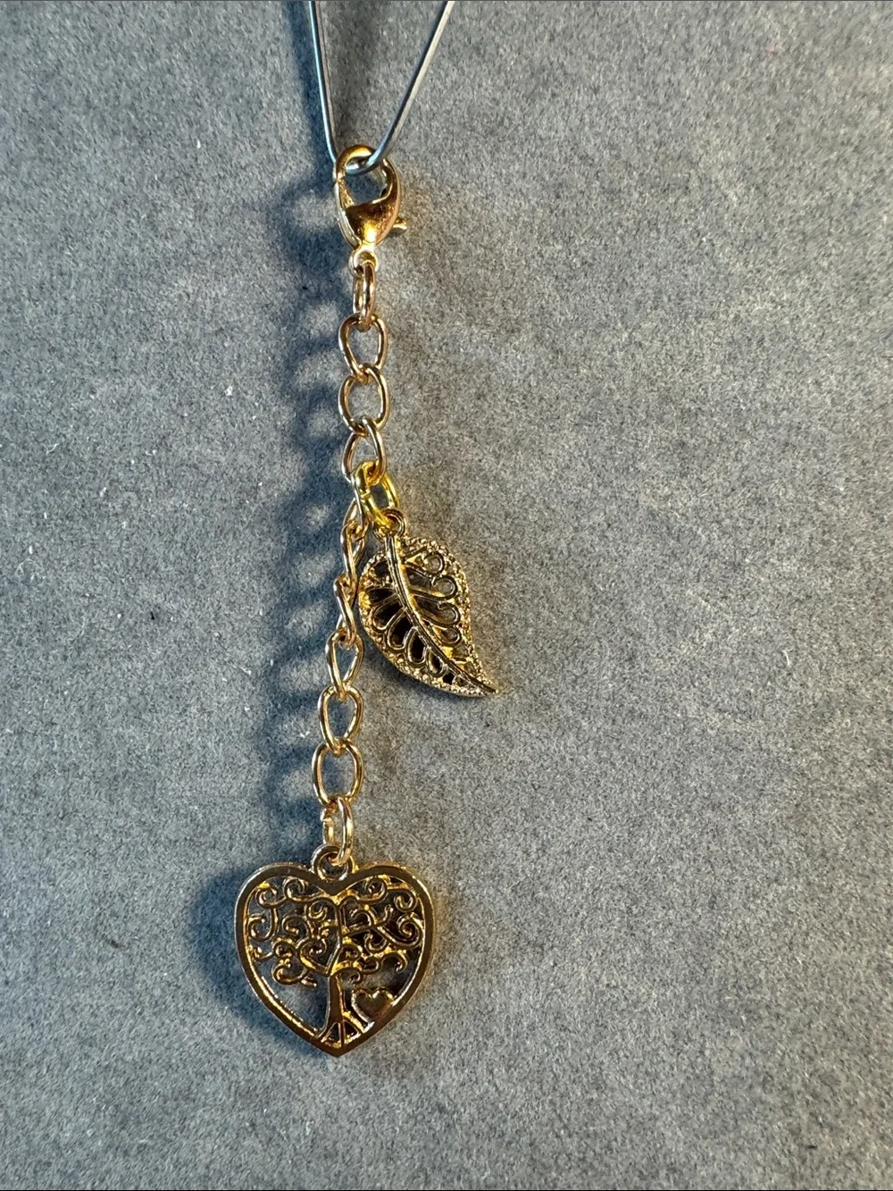 Hand Crafted Gold Tone Heart & Leaf Keychain/Purse Charm
